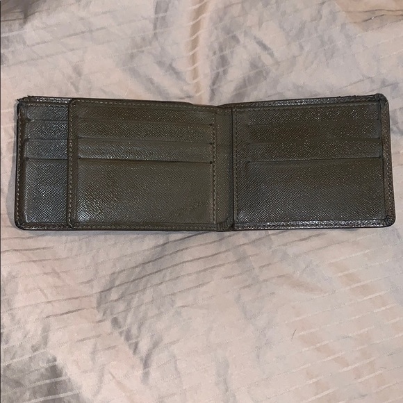 Louis Vuitton Epi Wallet - Picture 4 of 6
